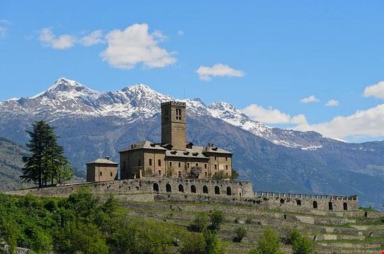 Arco Iris Sarre Apartment Aosta Exterior foto